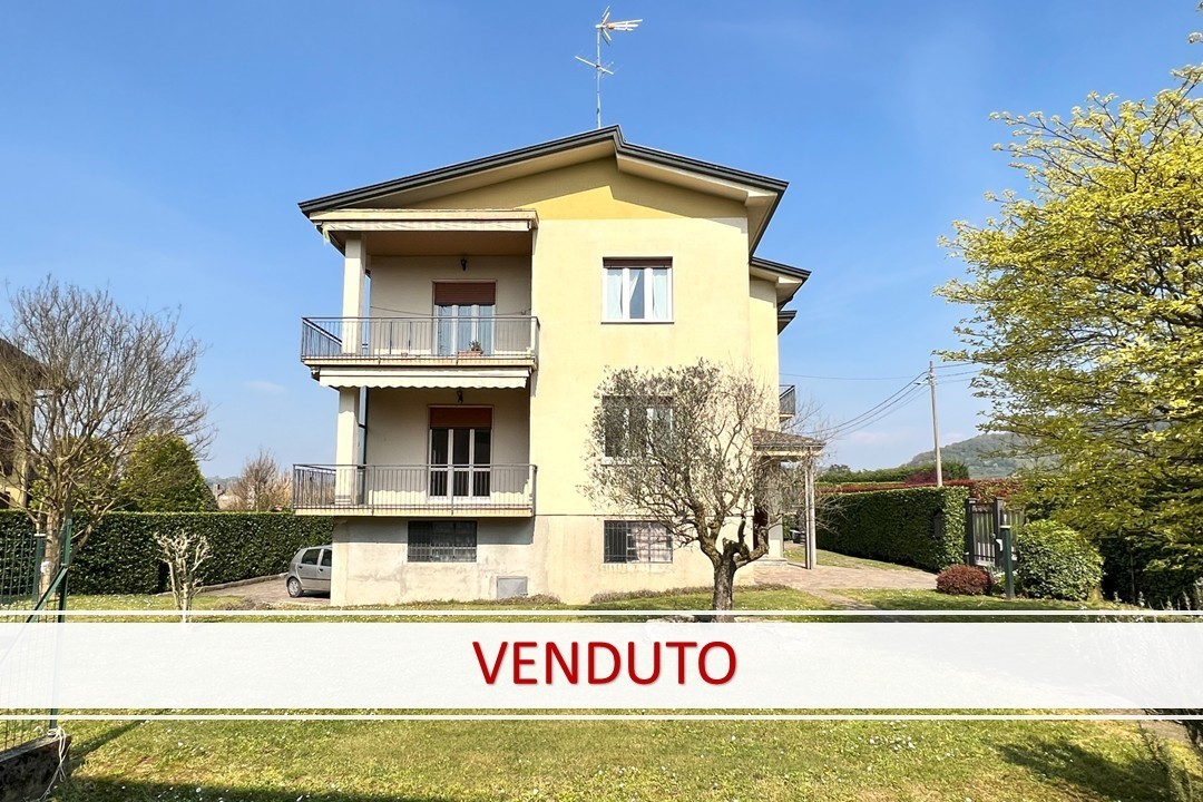 APPARTAMENTO TRILOCALE CON GIARDINO