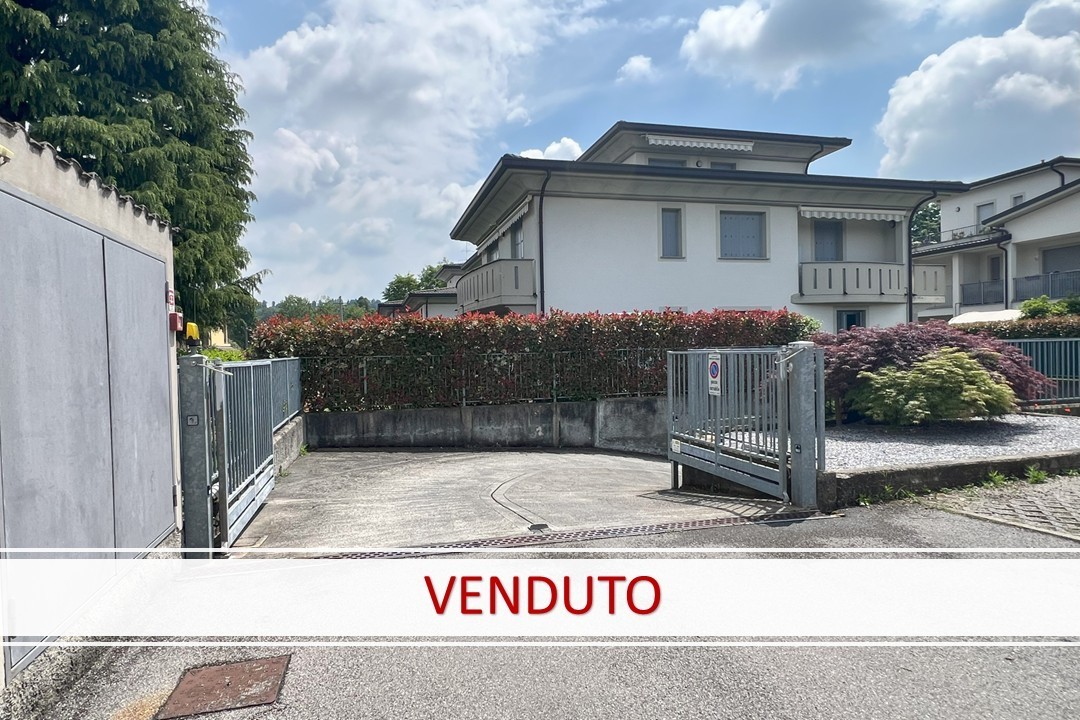 COMODO BOX SINGOLO A MONTICELLO BRIANZA