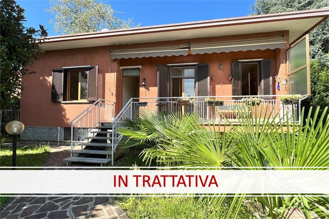 VILLETTA SINGOLA CON GIARDINO PRIVATO